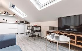 Le Coquet Logement Climatisé face à la Cathédrale - 3G